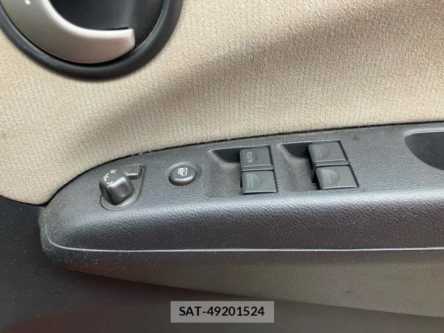 Honda LIFE 2004-02 8074421-11