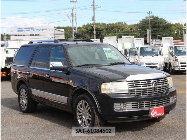 Lincoln NAVIGATOR 2009-11 1362037-22