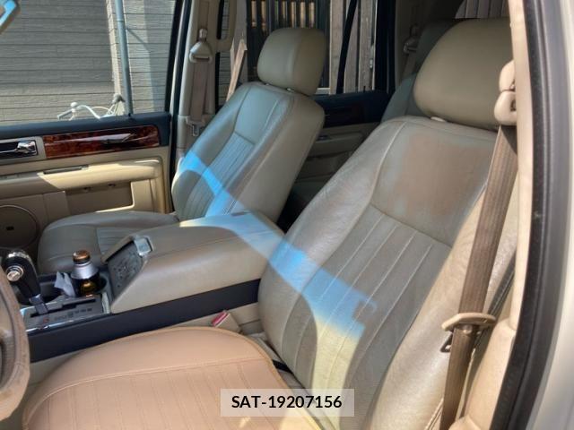 Lincoln NAVIGATOR 2009-11 8371816-17