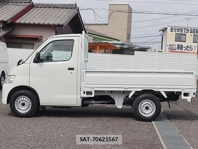 Toyota LITEACE TRUCK 2019-03 5871310-8