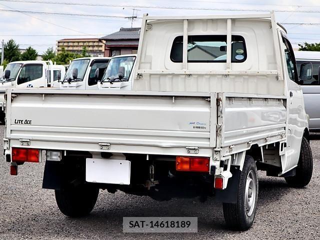 Toyota LITEACE TRUCK 2015-07 7501361-2