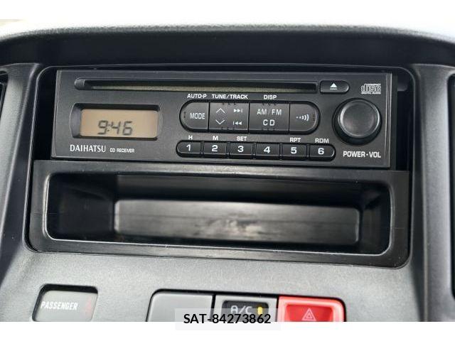 Toyota LITEACE TRUCK 2018-07 7501363-17