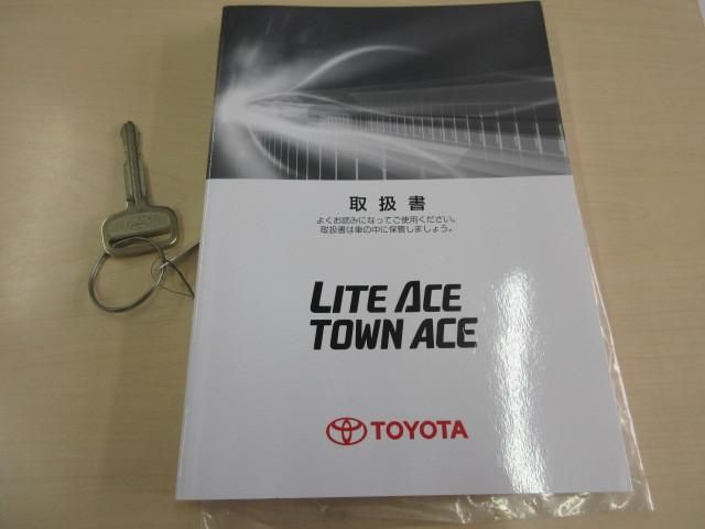 Toyota LITEACE TRUCK 2018-04 7710334-4