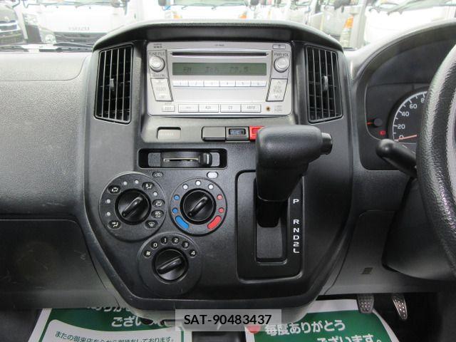 Toyota LITEACE TRUCK 2019-05 8100236-13