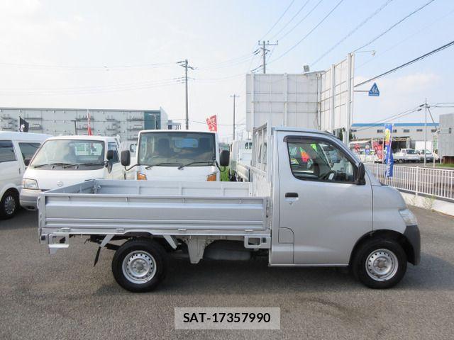 Toyota LITEACE TRUCK 2018-08 8315254-3