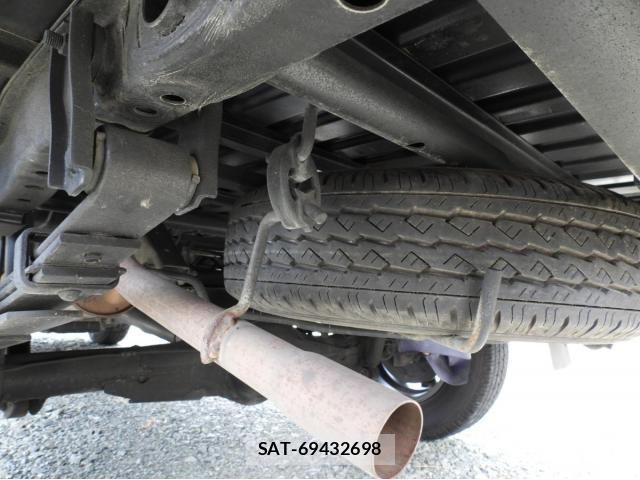 Toyota LITEACE TRUCK 2018-05 8457841-13
