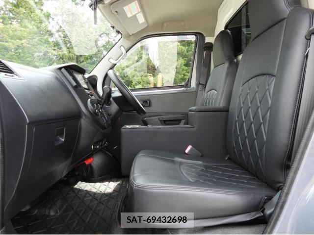 Toyota LITEACE TRUCK 2018-05 8457841-24