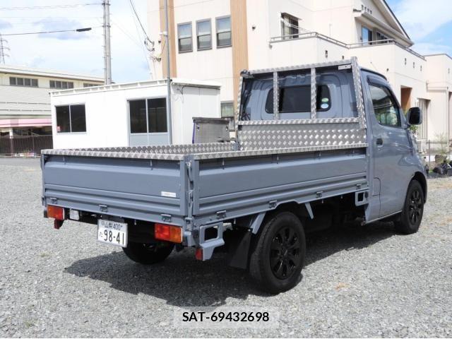 Toyota LITEACE TRUCK 2018-05 8457841-3