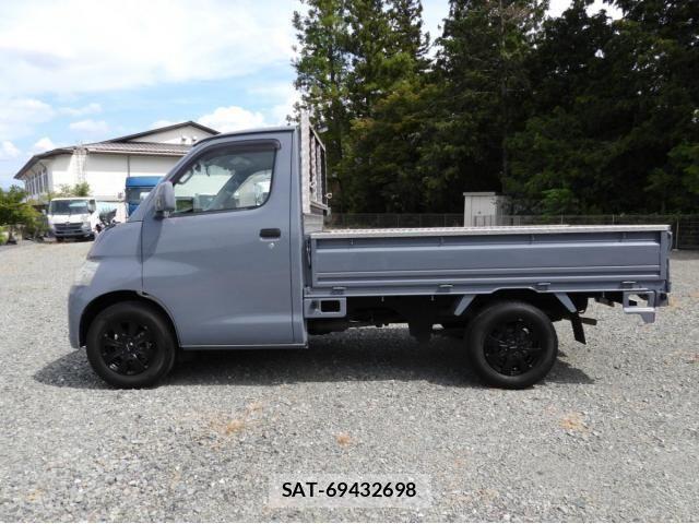 Toyota LITEACE TRUCK 2018-05 8457841-6