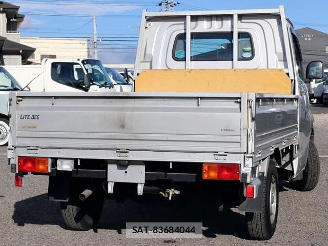 Toyota LITEACE TRUCK 2017-12 8525613-2