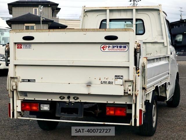 Toyota LITEACE TRUCK 2015-11 8660035-2