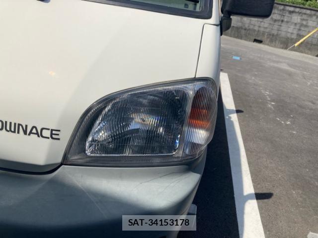Toyota LITEACE TRUCK 2004-04 8880595-8