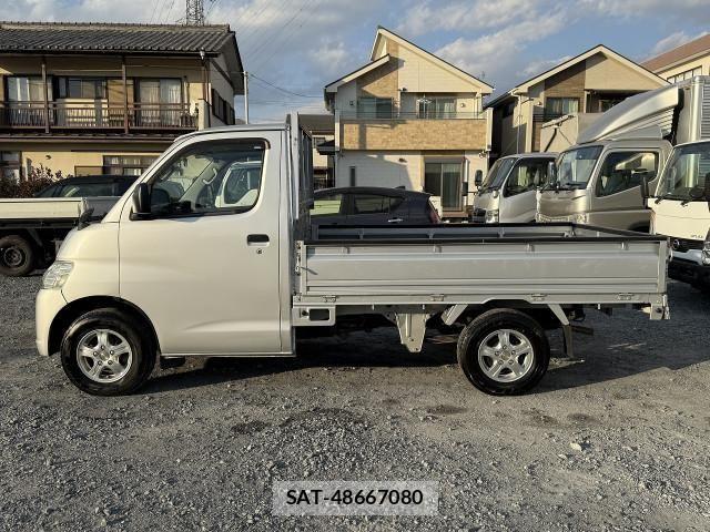 Toyota LITEACE TRUCK 2012-04 2316754-3