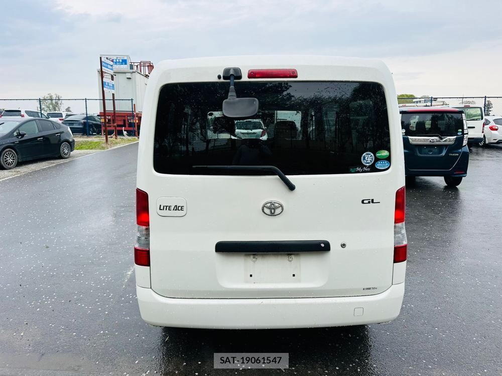 Toyota LITEACE VAN 2020 5852435-3