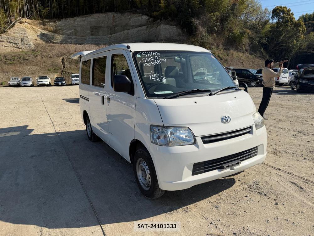 Toyota LITEACE VAN 2020 4625107-6