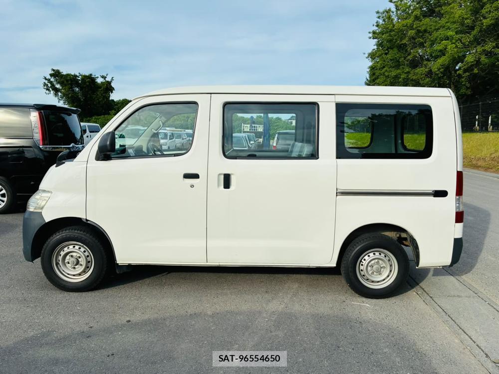 Toyota LITEACE VAN 2020-04 7471397-1