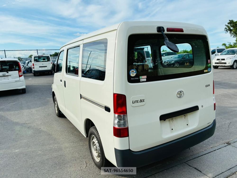 Toyota LITEACE VAN 2020-04 7471397-2