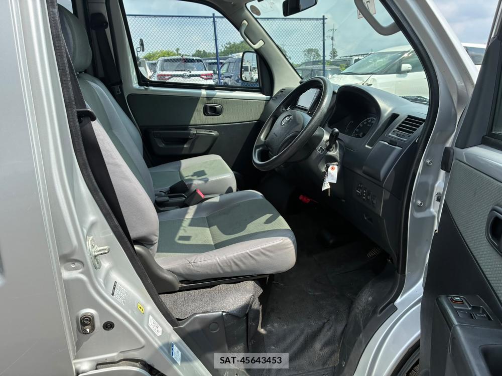 Toyota LITEACE VAN 2020 7242608-11