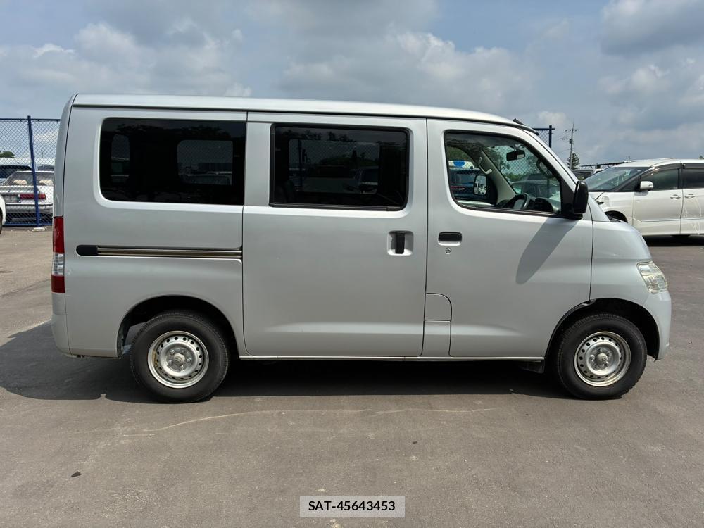 Toyota LITEACE VAN 2020 7242608-5