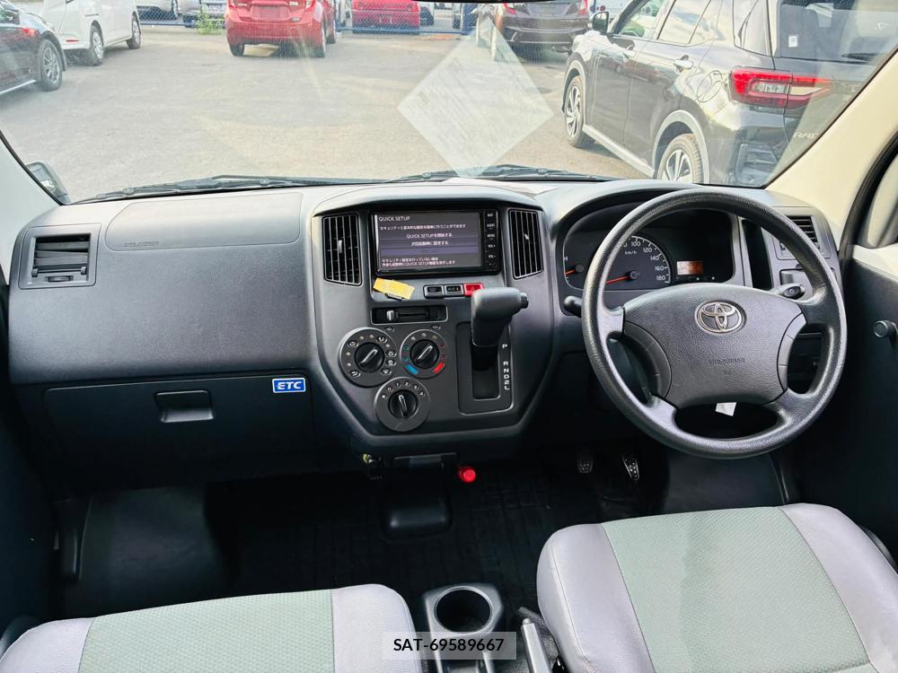 Toyota LITEACE VAN 2020-04 7471398-12