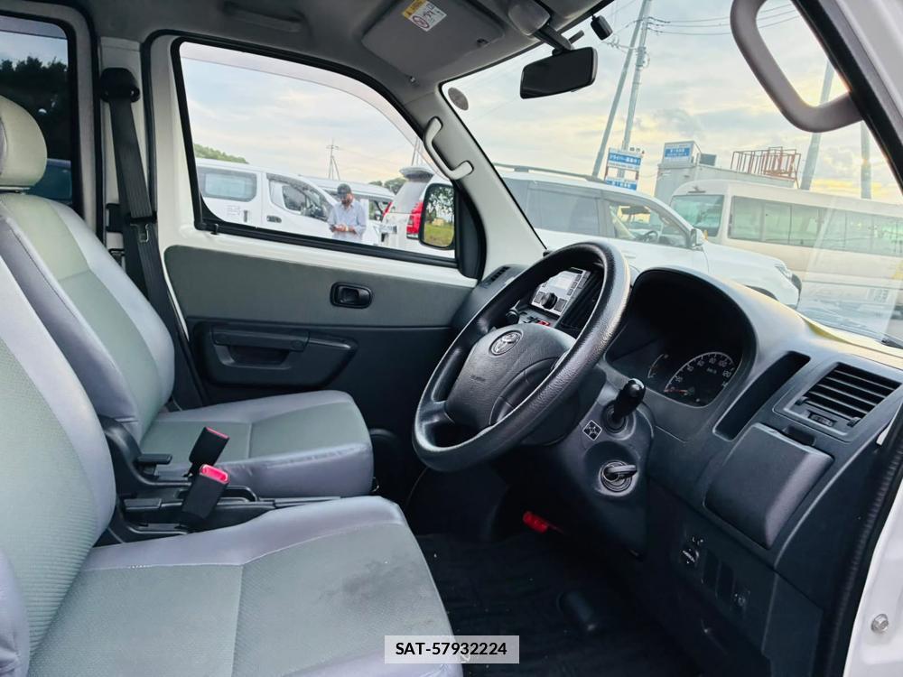 Toyota LITEACE VAN 2020-08 7513784-11