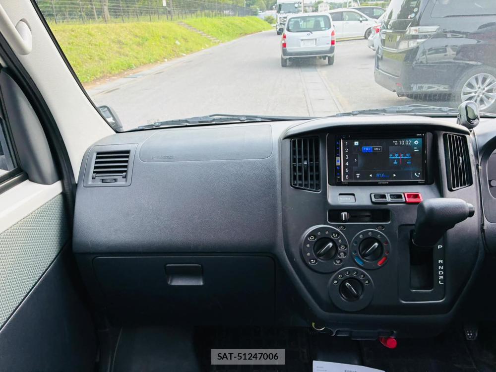 Toyota LITEACE VAN 2020-06 7496366-17