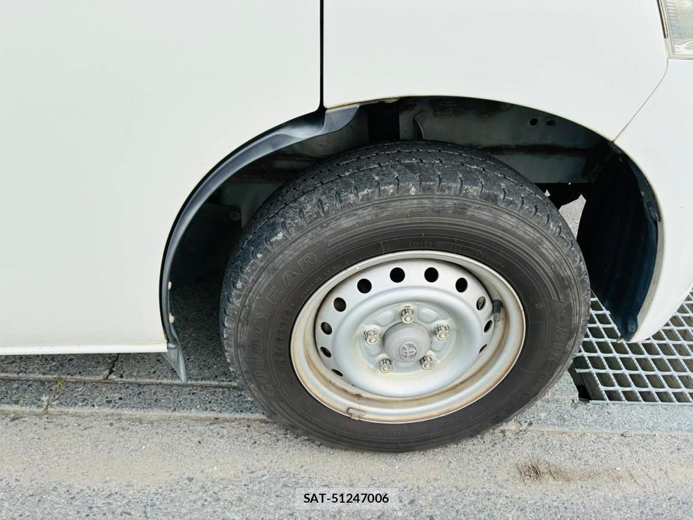 Toyota LITEACE VAN 2020-06 7496366-28