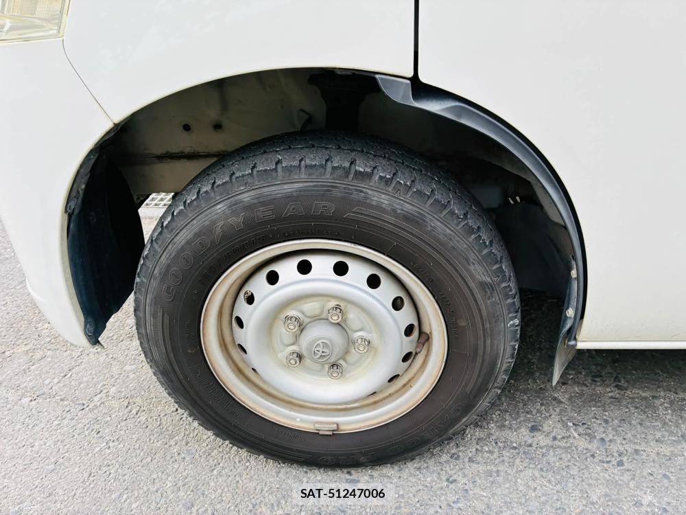 Toyota LITEACE VAN 2020-06 7496366-29