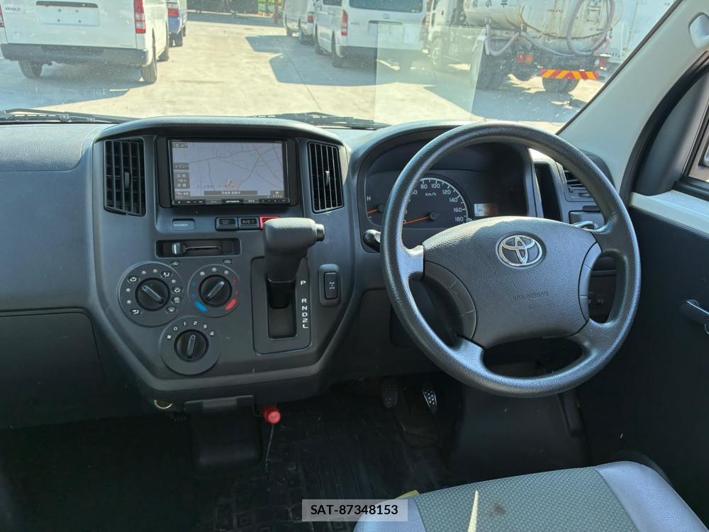 Toyota LITEACE VAN 2020-07 7482978-13