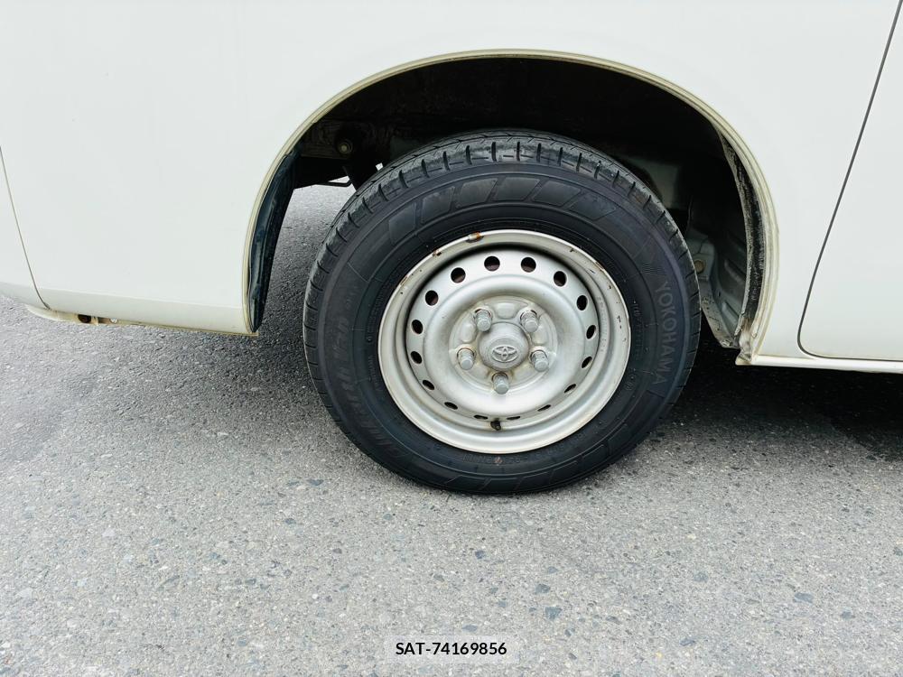 Toyota LITEACE VAN 2020-07 8240823-25