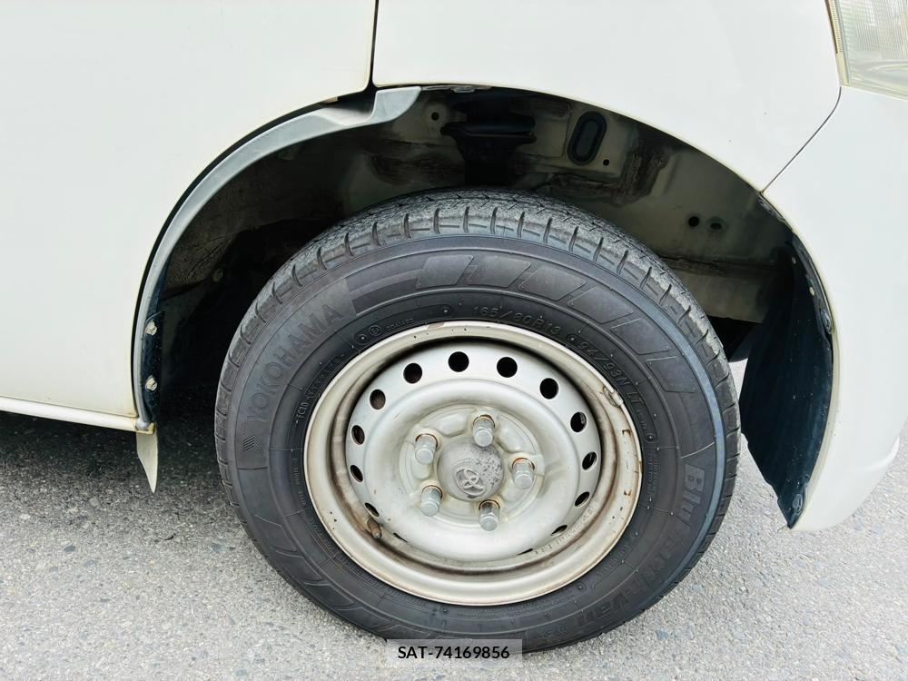 Toyota LITEACE VAN 2020-07 8240823-26