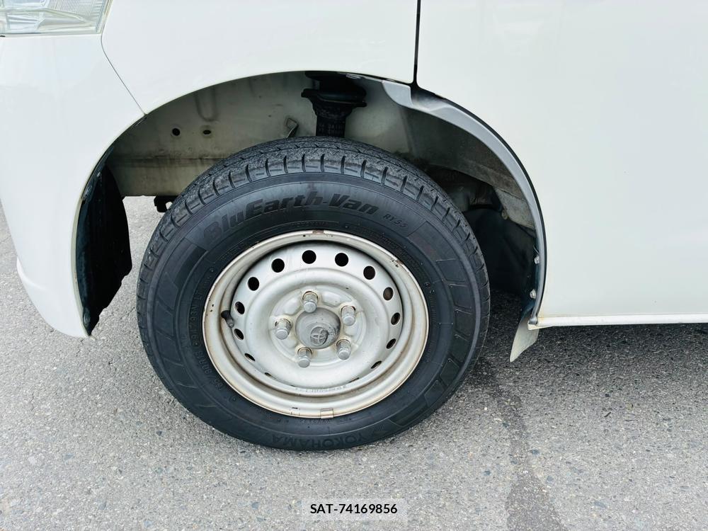 Toyota LITEACE VAN 2020-07 8240823-27