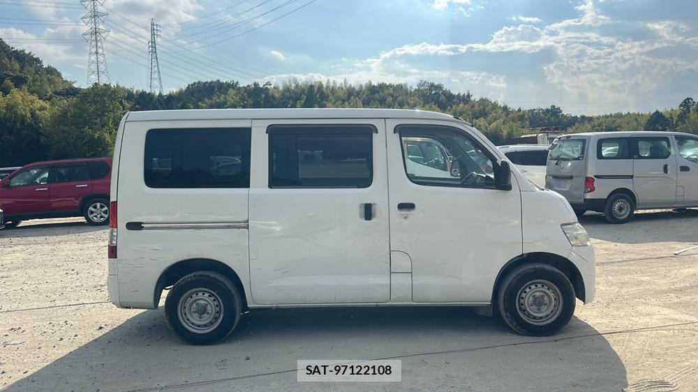 Toyota LITEACE VAN 2020 7335625-5
