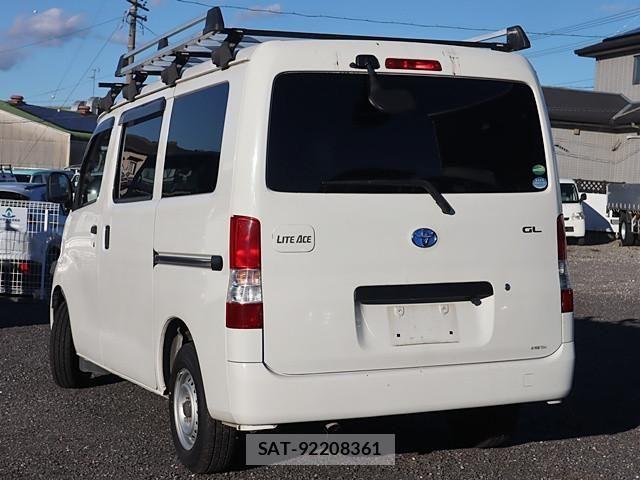 Toyota LITEACE VAN 2020-02 3378397-2
