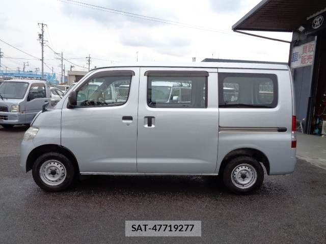 Toyota LITEACE VAN 2011-06 6752275-14