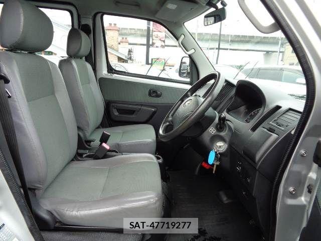 Toyota LITEACE VAN 2011-06 6752275-2