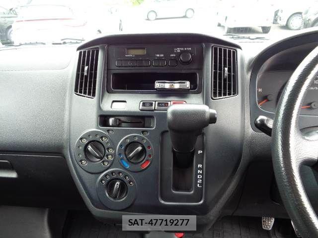 Toyota LITEACE VAN 2011-06 6752275-4