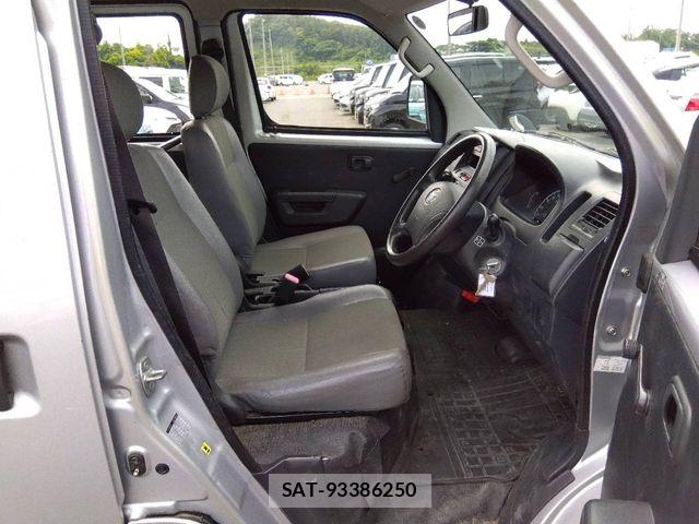 Toyota LITEACE VAN 2015-10 7358600-3