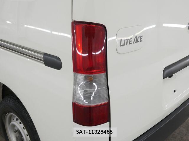 Toyota LITEACE VAN 2019-09 7562383-14