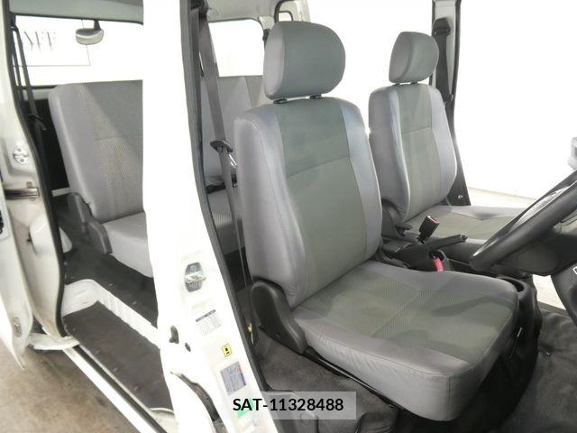 Toyota LITEACE VAN 2019-09 7562383-23