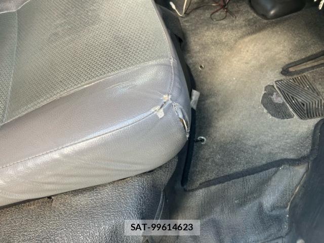 Toyota LITEACE VAN 2012-11 8074425-15