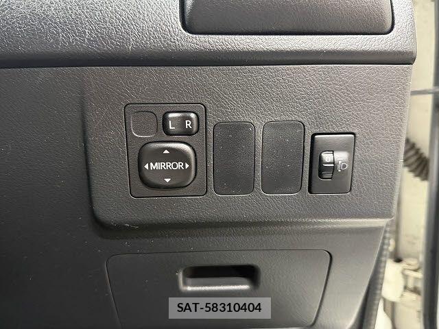 Toyota LITEACE VAN 2019-08 8413370-15
