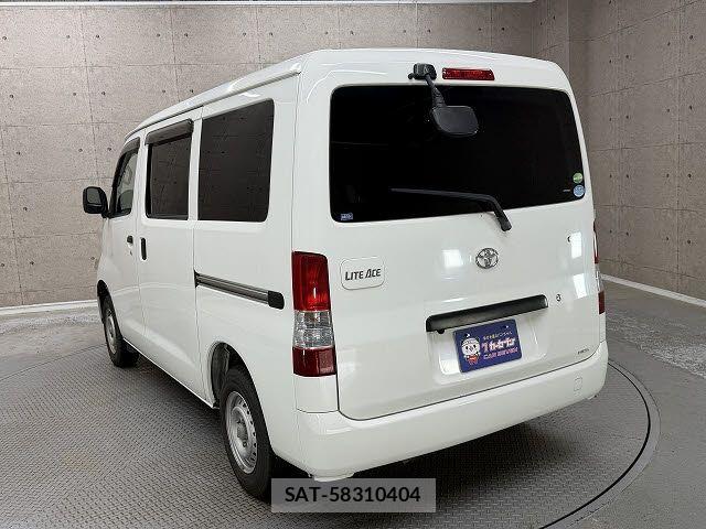 Toyota LITEACE VAN 2019-08 8413370-2