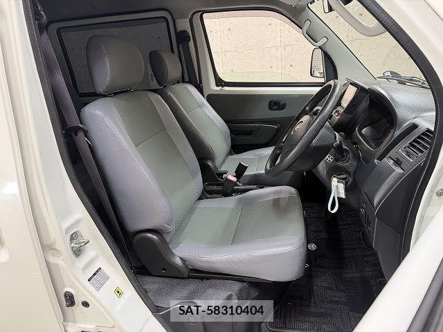 Toyota LITEACE VAN 2019-08 8413370-6