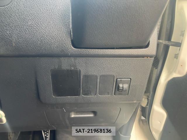 Toyota LITEACE VAN 2019-05 8438368-9