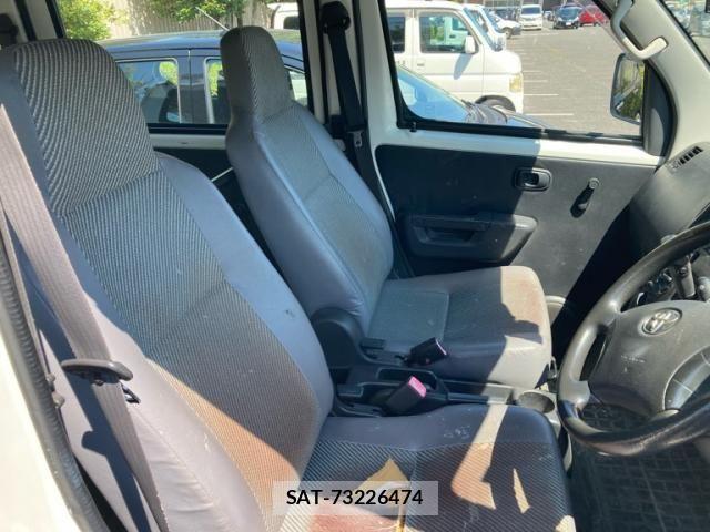 Toyota LITEACE VAN 2013-08 8627550-15