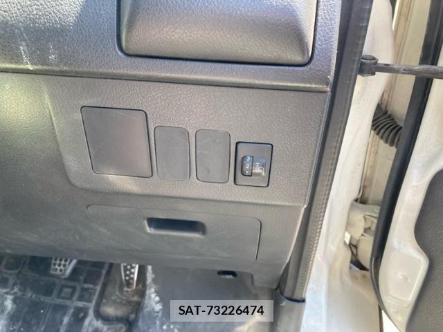 Toyota LITEACE VAN 2013-08 8627550-23