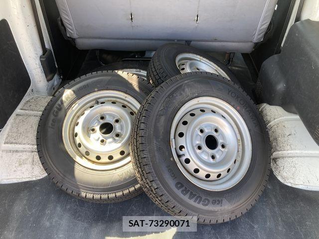Toyota LITEACE VAN 2015-08 3378431-19