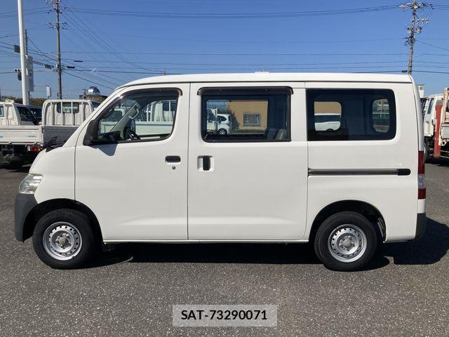 Toyota LITEACE VAN 2015-08 3378431-22
