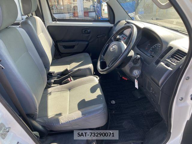 Toyota LITEACE VAN 2015-08 3378431-2